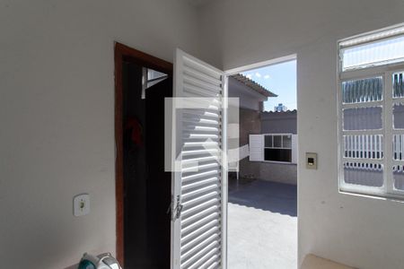 Casa à venda com 300m², 4 quartos e 2 vagas Casa à venda com 300m², 4 quartos e 2 vagasQuarto de Serviço