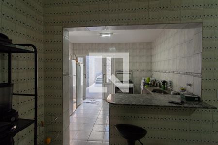 Casa à venda com 300m², 4 quartos e 2 vagas Casa à venda com 300m², 4 quartos e 2 vagasCozinha