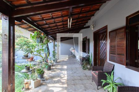 Casa à venda com 300m², 4 quartos e 2 vagas Casa à venda com 300m², 4 quartos e 2 vagasVaranda da Sala 1