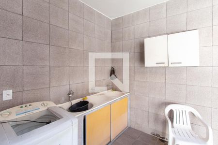 Casa à venda com 300m², 4 quartos e 2 vagas Casa à venda com 300m², 4 quartos e 2 vagasÁrea de Serviço