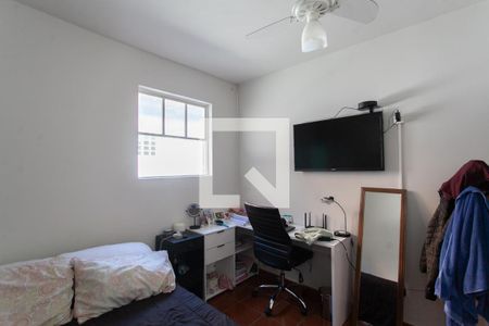 Casa à venda com 300m², 4 quartos e 2 vagas Casa à venda com 300m², 4 quartos e 2 vagasQuarto 1