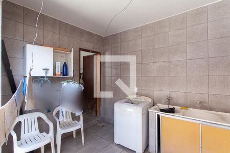 Casa à venda com 300m², 4 quartos e 2 vagas Casa à venda com 300m², 4 quartos e 2 vagasÁrea de Serviço