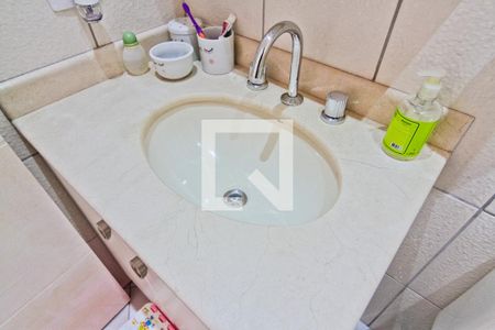 Apartamento à venda com 74m², 3 quartos e 1 vaga Apartamento à venda com 74m², 3 quartos e 1 vagaBanheiro