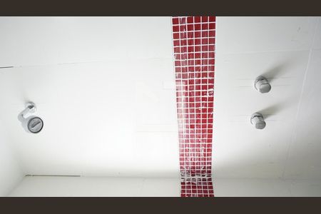 Casa de condomínio à venda com 190m², 3 quartos e 5 vagasBanheiro