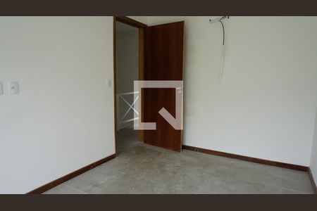 Casa de condomínio à venda com 190m², 3 quartos e 5 vagasQuarto 2
