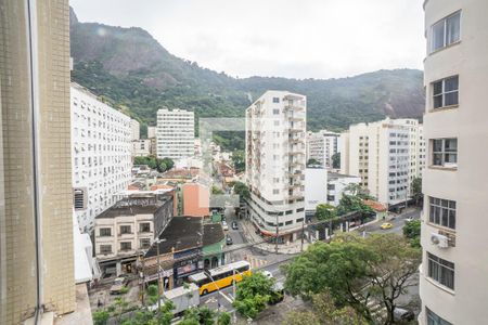 Apartamento à venda com 66m², 2 quartos e sem vaga Apartamento à venda com 66m², 2 quartos e sem vagaQuarto 2 vista da janela