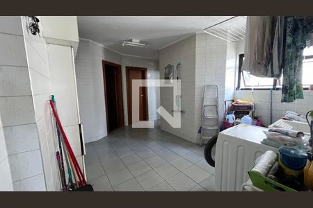 Apartamento à venda com 280m², 4 quartos e 4 vagas Apartamento à venda com 280m², 4 quartos e 4 vagasÁrea de Serviço