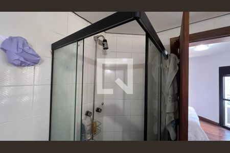 Apartamento à venda com 280m², 4 quartos e 4 vagas Apartamento à venda com 280m², 4 quartos e 4 vagasBanheiro da Suíte 3