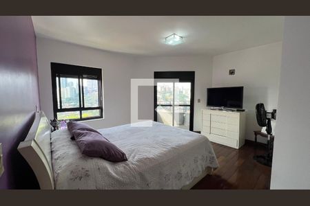 Apartamento à venda com 280m², 4 quartos e 4 vagas Apartamento à venda com 280m², 4 quartos e 4 vagasSuite 3