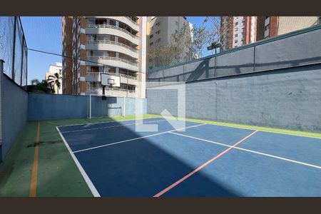 Apartamento à venda com 280m², 4 quartos e 4 vagas Apartamento à venda com 280m², 4 quartos e 4 vagasQuadra