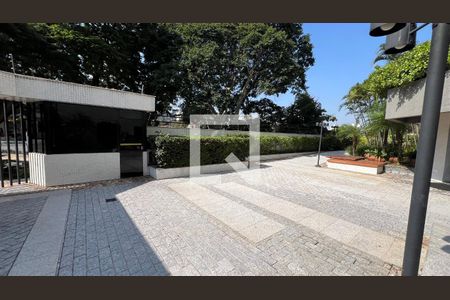 Apartamento à venda com 280m², 4 quartos e 4 vagas Apartamento à venda com 280m², 4 quartos e 4 vagasÁrea comum