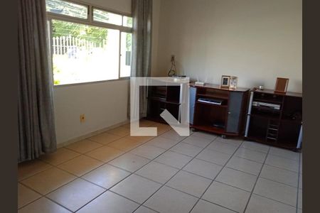 Casa à venda com 386m², 3 quartos e 2 vagas