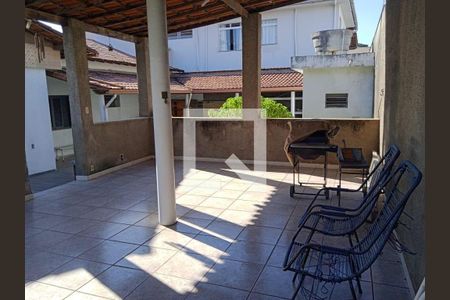 Casa à venda com 386m², 3 quartos e 2 vagas