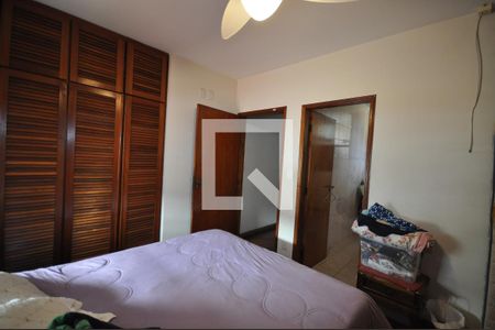 Casa à venda com 320m², 3 quartos e 5 vagasSuíte 3