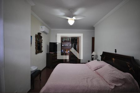 Casa à venda com 320m², 3 quartos e 5 vagasSuíte 1