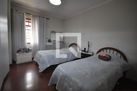 Casa à venda com 320m², 3 quartos e 5 vagasSuíte 2