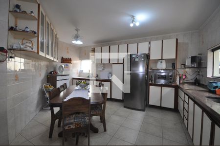 Casa à venda com 320m², 3 quartos e 5 vagasCozinha