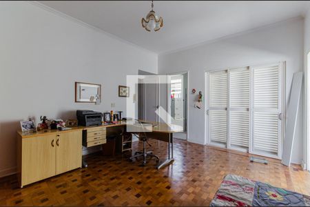 Casa à venda com 280m², 3 quartos e 4 vagasSuíte 2