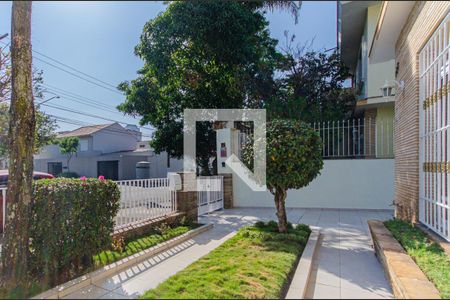 Casa à venda com 280m², 3 quartos e 4 vagasEntrada e Jardim