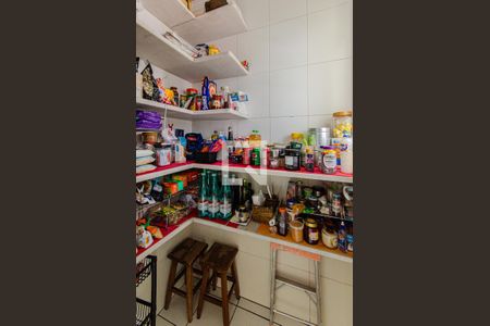 Casa à venda com 280m², 3 quartos e 4 vagasDespensa