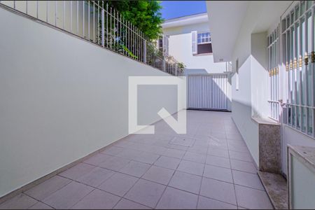 Casa à venda com 280m², 3 quartos e 4 vagasGaragem