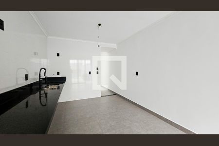 Casa à venda com 130m², 3 quartos e 2 vagas Casa à venda com 130m², 3 quartos e 2 vagasCozinha