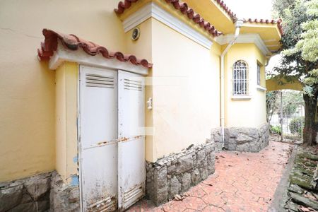 Casa à venda com 800m², 4 quartos e 6 vagasQuintal
