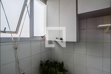 Apartamento à venda com 70m², 3 quartos e 1 vagaÁrea de Serviço