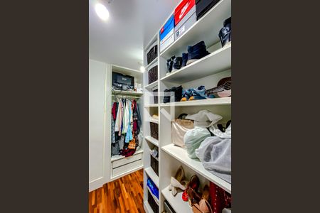 Apartamento à venda com 120m², 3 quartos e 1 vagaQuarto 3 - Armários