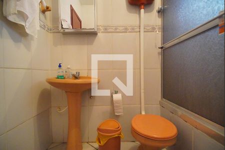 Casa à venda com 150m², 4 quartos e 2 vagas Casa à venda com 150m², 4 quartos e 2 vagasBanheiro 1
