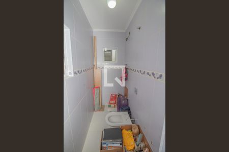 Casa à venda com 241m², 2 quartos e 2 vagasBanheiro