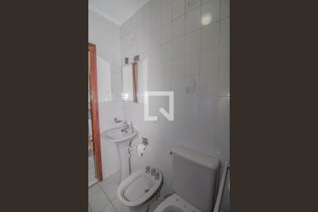 Casa à venda com 241m², 2 quartos e 2 vagasBanheiro