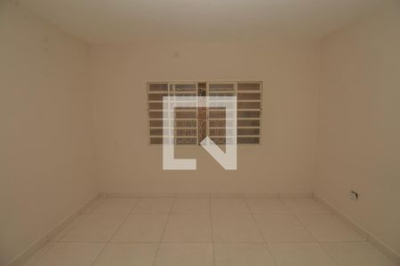 Casa à venda com 241m², 2 quartos e 2 vagasQuarto