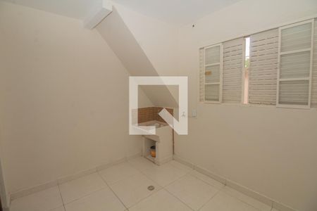 Casa à venda com 241m², 2 quartos e 2 vagasÁrea de serviço