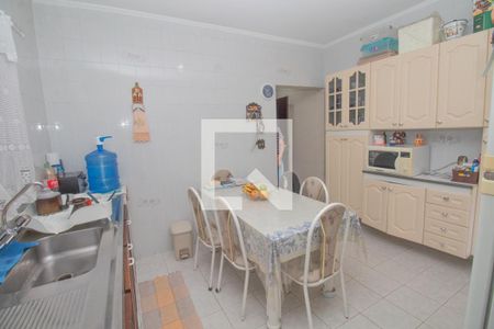 Casa à venda com 241m², 2 quartos e 2 vagasCozinha