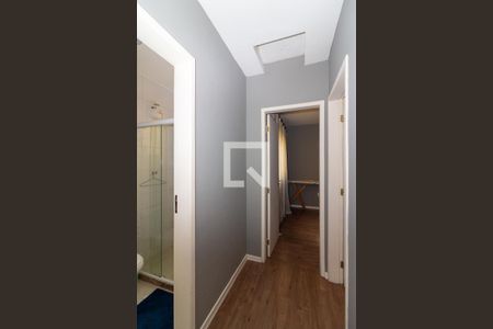 Casa à venda com 68m², 2 quartos e 1 vaga Casa à venda com 68m², 2 quartos e 1 vagaCorredor