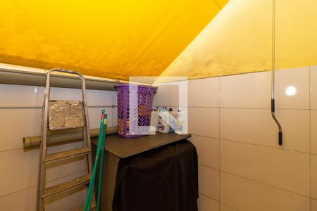 Casa à venda com 68m², 2 quartos e 1 vaga Casa à venda com 68m², 2 quartos e 1 vagaÁrea de Serviço