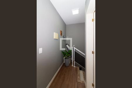 Casa à venda com 68m², 2 quartos e 1 vaga Casa à venda com 68m², 2 quartos e 1 vagaCorredor