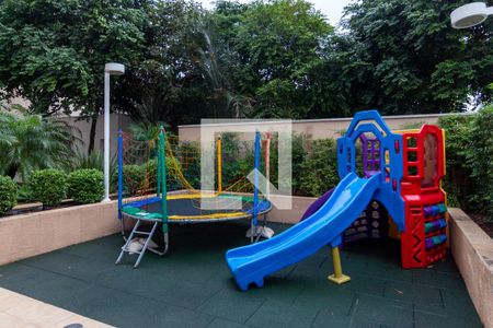 Apartamento à venda com 105m², 3 quartos e 2 vagasÁrea comum - Playground