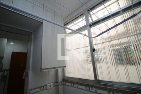 Apartamento à venda com 69m², 2 quartos e 1 vagaÁrea de Serviço