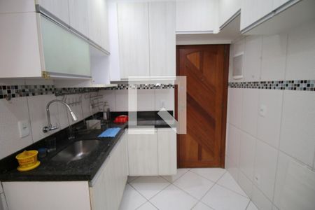 Apartamento à venda com 69m², 2 quartos e 1 vagaCozinha