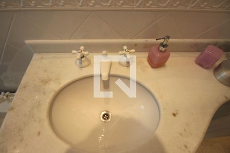 Apartamento para alugar com 180m², 4 quartos e 2 vagas Apartamento para alugar com 180m², 4 quartos e 2 vagasBanheiro Suíte 3