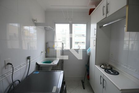 Apartamento para alugar com 180m², 4 quartos e 2 vagas Apartamento para alugar com 180m², 4 quartos e 2 vagasÁrea de Serviço