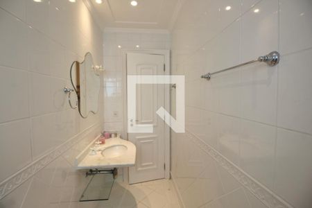 Apartamento para alugar com 180m², 4 quartos e 2 vagas Apartamento para alugar com 180m², 4 quartos e 2 vagasBanheiro Suíte 3