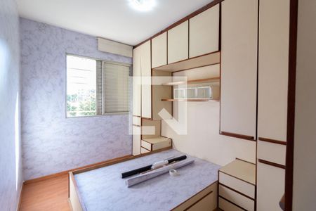 Quarto 1 de apartamento para alugar com 2 quartos, 60m² em Parque São Jorge, São Paulo