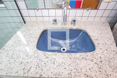 Apartamento à venda com 125m², 4 quartos e 3 vagas Apartamento à venda com 125m², 4 quartos e 3 vagasBanheiro da Suite 2