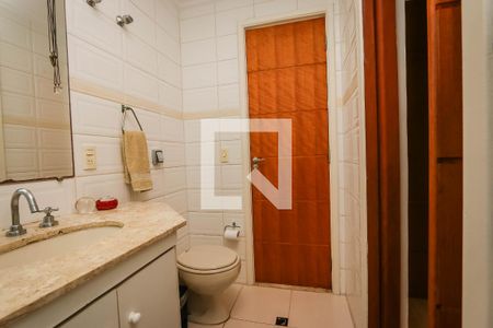 Apartamento à venda com 125m², 4 quartos e 3 vagas Apartamento à venda com 125m², 4 quartos e 3 vagasBanheiro da Suite 3