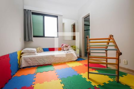 Apartamento à venda com 125m², 4 quartos e 3 vagas Apartamento à venda com 125m², 4 quartos e 3 vagasSuite 2