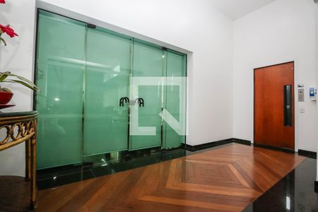 Apartamento à venda com 125m², 4 quartos e 3 vagas Apartamento à venda com 125m², 4 quartos e 3 vagasHall de Entrada