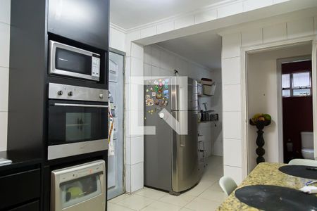 Casa à venda com 290m², 6 quartos e 6 vagasCozinha